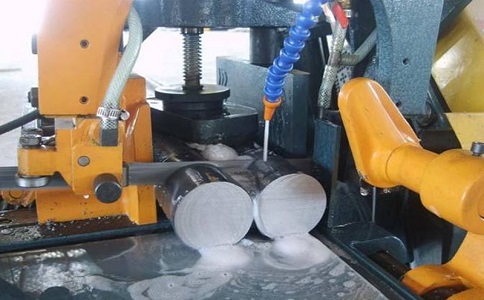 金湾卧式带锯床的送料方式有哪几种？